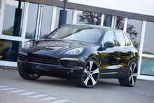 2011 Porsche Cayenne by Lumma Design