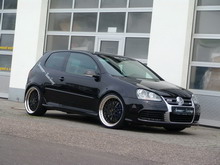 Golf R32 by Senner