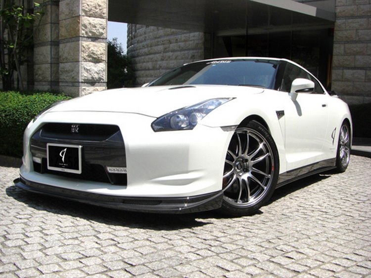 Abflug's Aero Kit for Nissan GT-R R35