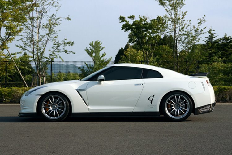 Abflug's Aero Kit for Nissan GT-R R35