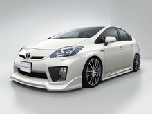 Toyota Prius by Tommy Kaira