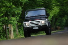 Land Rover Defender by Aznom & Romero